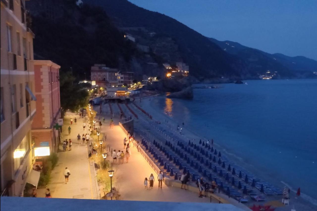 La Terrazza Sul Mare Affittacamere مونتيروسّو ال ماري المظهر الخارجي الصورة